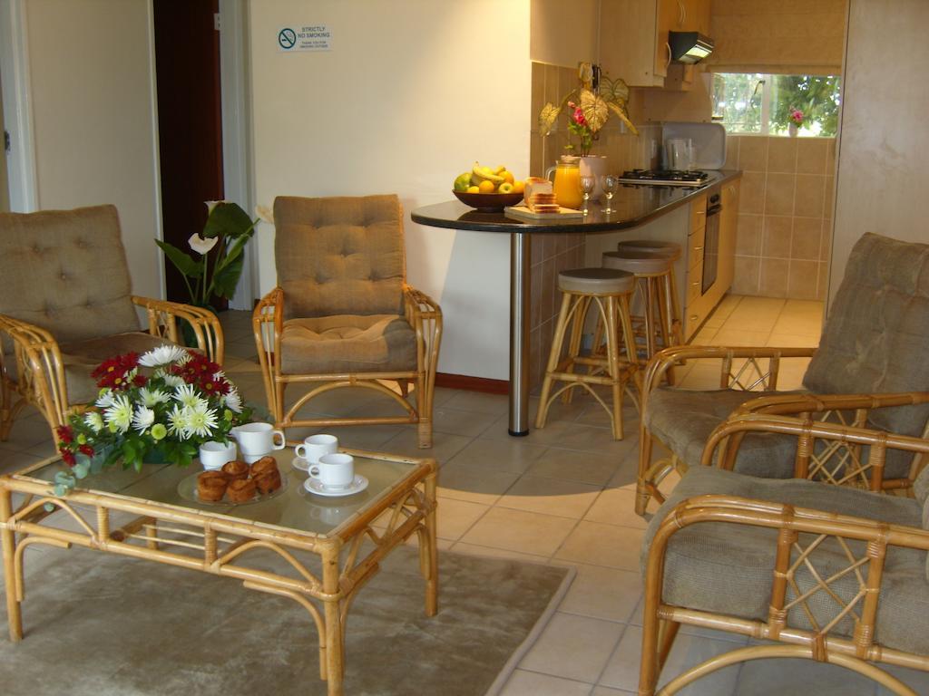 Pine Lodge Resort George Bilik gambar