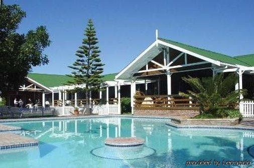 Pine Lodge Resort George Luaran gambar